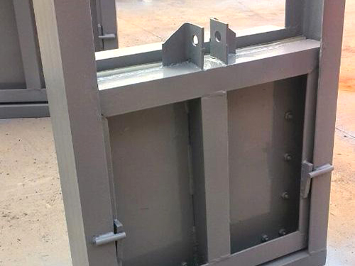 ƽ�����բ��